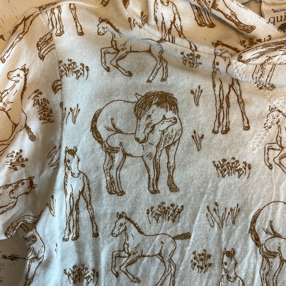 Kate Quinn Bamboo Horse Shirt 2T - Picture 3 of 4